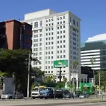 Quarto de Casal Banheiro Privativo Ar Condicionado Frigobar na Avenida Carlos Gomes